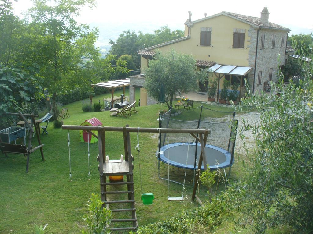 Agriturismo Il Sentiero Villa Montalto delle Marche Luaran gambar