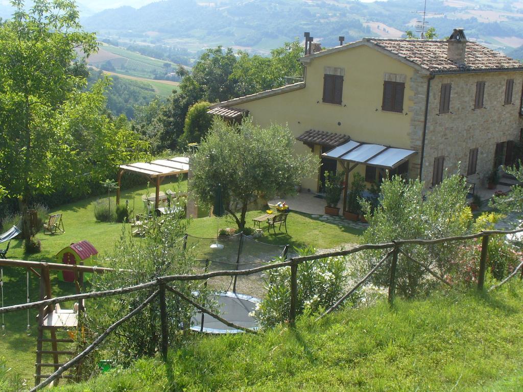 Agriturismo Il Sentiero Villa Montalto delle Marche Luaran gambar