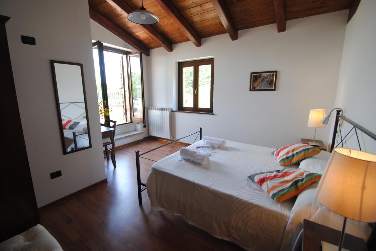 Agriturismo Il Sentiero Villa Montalto delle Marche Luaran gambar