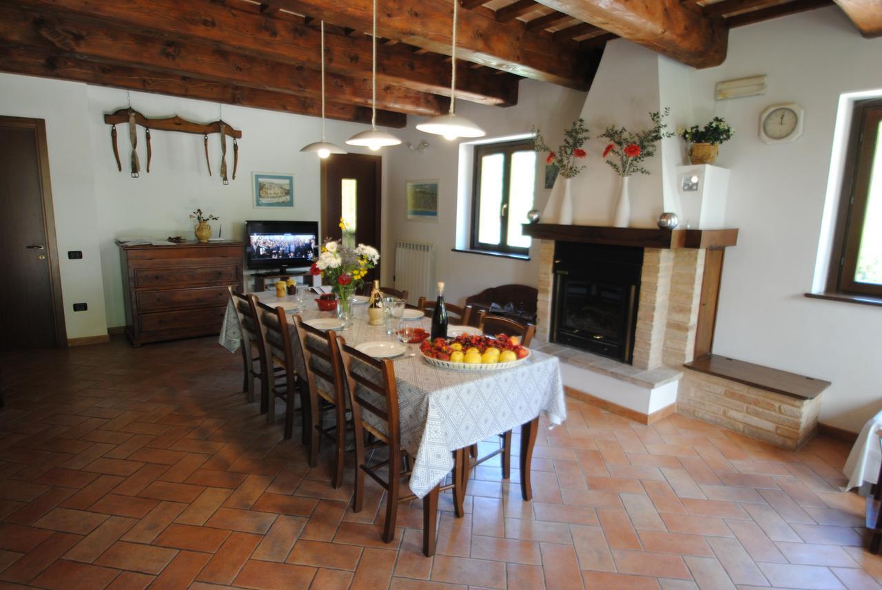 Agriturismo Il Sentiero Villa Montalto delle Marche Luaran gambar
